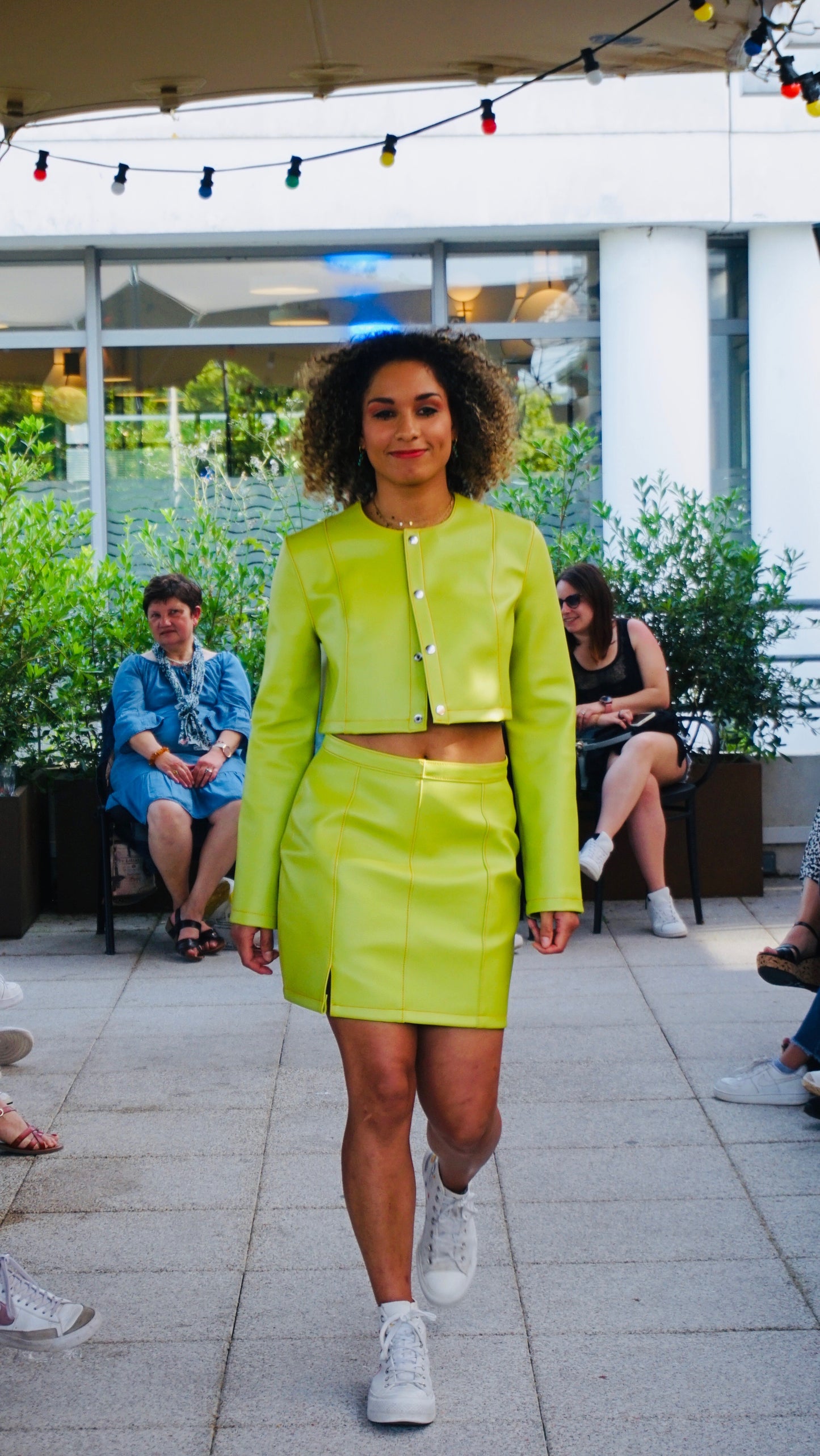 Jupe cuir vert "AVOCAT"